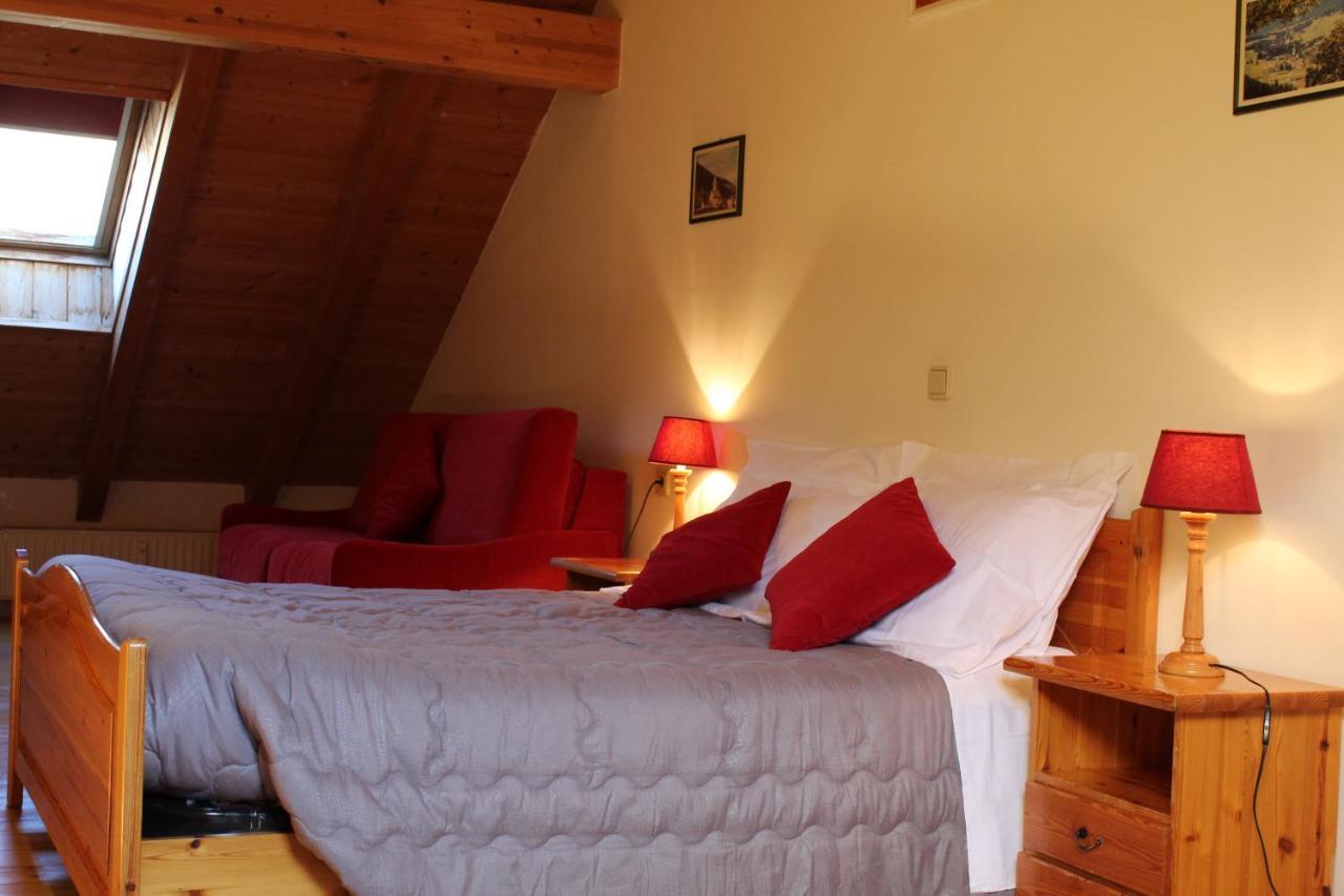 Residenze Sonnenschein Casa Rossa Lejlighedshotel Villabassa Eksteriør billede