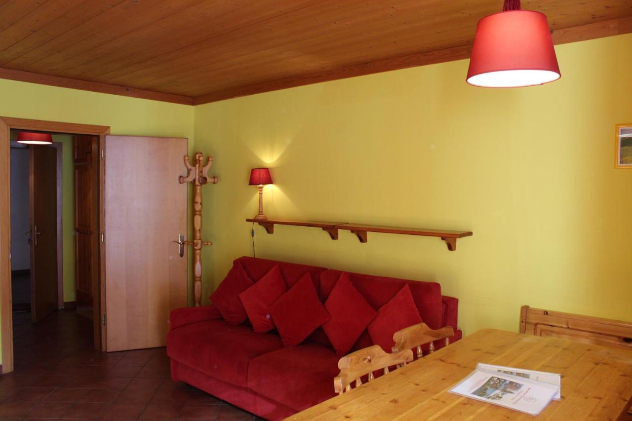 Residenze Sonnenschein Casa Rossa Lejlighedshotel Villabassa Eksteriør billede