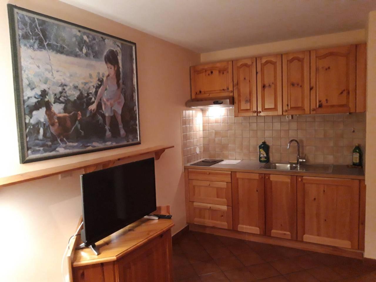 Residenze Sonnenschein Casa Rossa Lejlighedshotel Villabassa Eksteriør billede