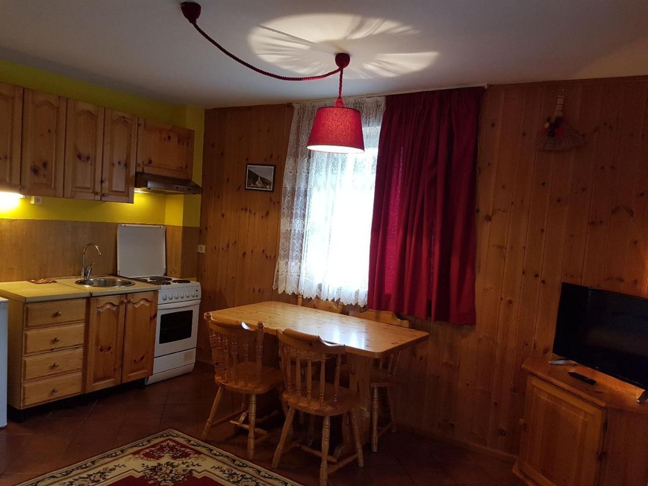 Residenze Sonnenschein Casa Rossa Lejlighedshotel Villabassa Eksteriør billede